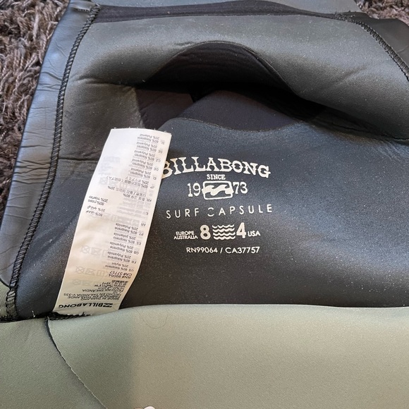 BILLABONG WETSUIT & BOOTIES - Picture 3 of 4